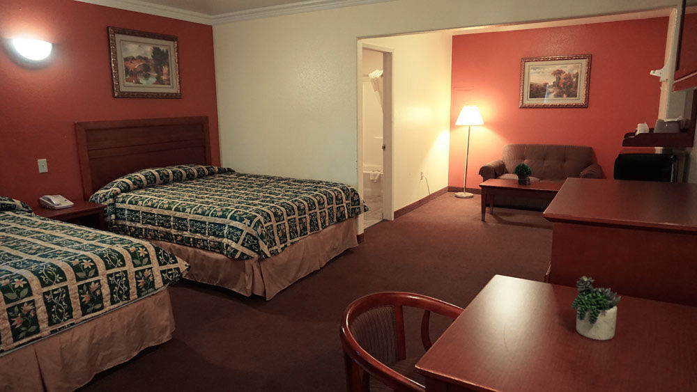 Regency Inn & Suites Downey Eksteriør billede