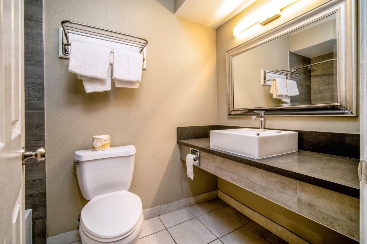 Regency Inn & Suites Downey Eksteriør billede